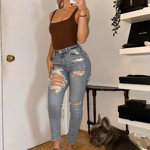 Women’s distressed high waisted skinny jeans